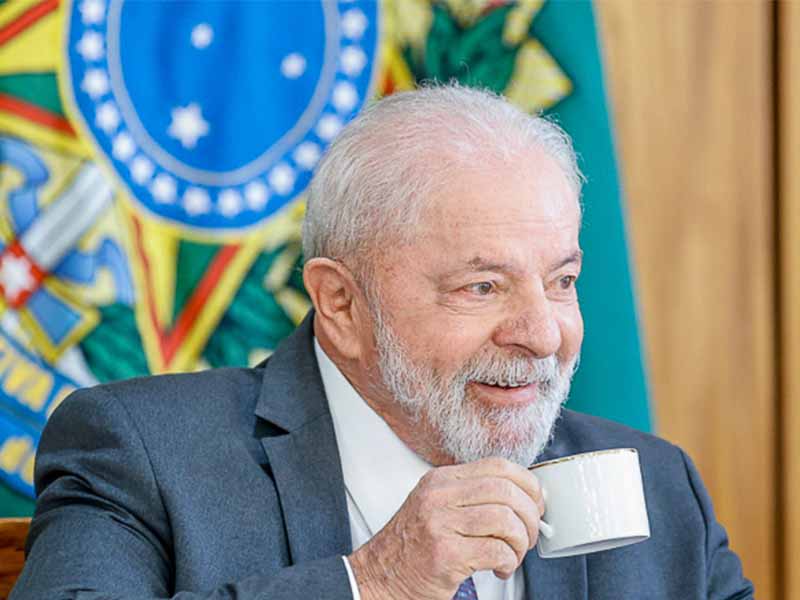 Lula articula para anunciar volta do Brasil à Unasul em maio