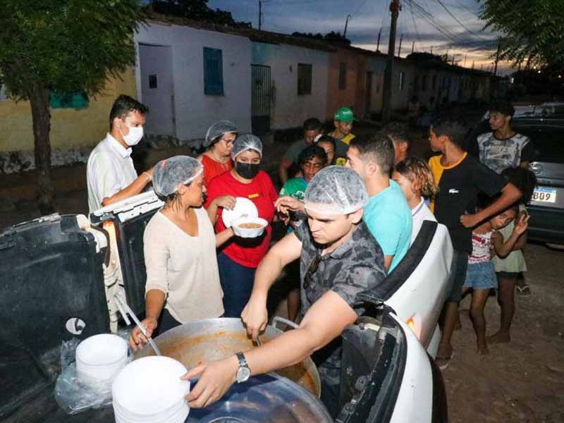 Barbalha: cozinha comunitária retoma distribuição de sopas a famílias carentes