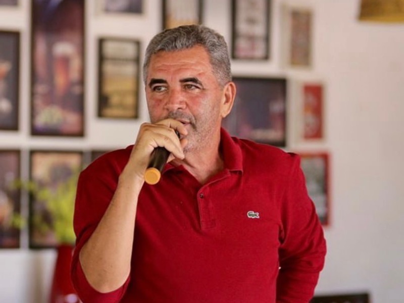 Prefeito Deda Pereira se manifesta sobre episódio de violência em escola de Farias Brito