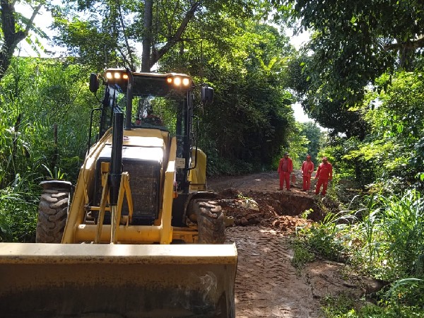 Prefeitura do Crato intensifica frentes de serviço para manutenção viária