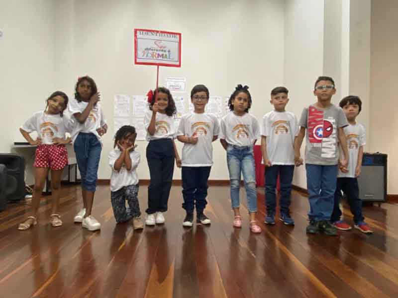 Juazeiro do Norte: estudantes realizam apresentação em ação de estímulo à leitura