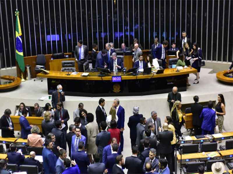 Câmara aprova urgência para projeto do novo arcabouço fiscal
