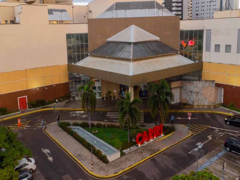Dia das mães no Cariri Shopping terá almoço especial com música na praça da alimentação