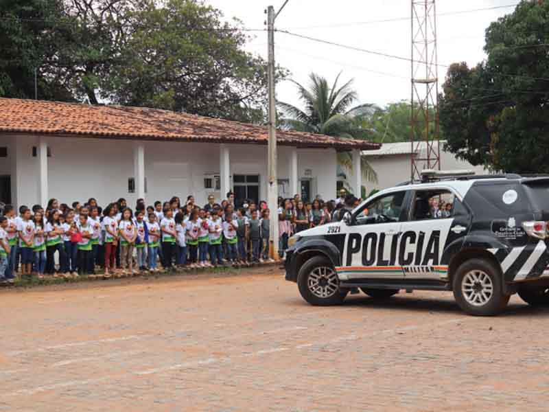 Rede Municipal de Ensino participa de evento alusivo ao Dia Estadual do Proerd, em Juazeiro do Norte