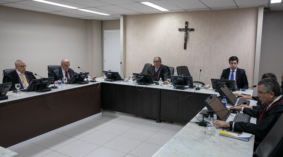 Tragédia de Milagres: Justiça condena Estado a pagar R$ 300 mil à família de pai e filho mortos durante troca de tiros