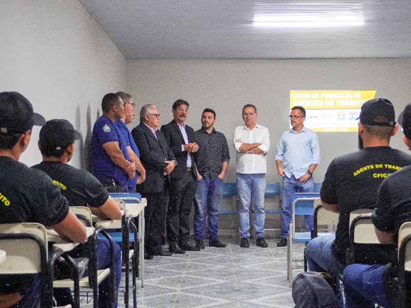 Iniciado curso de formação para os agentes de trânsito aprovados no Concurso Público do município do Crato