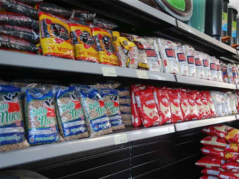 Preço da cesta básica cai em 11 capitais, mostra Dieese