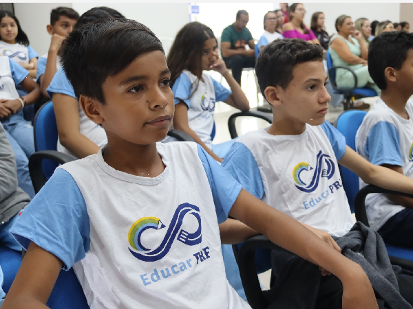 Seduc e Polícia Rodoviária Federal assinam termo de adesão ao Projeto Educar PRF