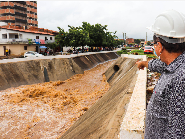 Prefeito do Crato anuncia licitação para requalificação do Canal do Rio Grangeiro dia 27 de julho