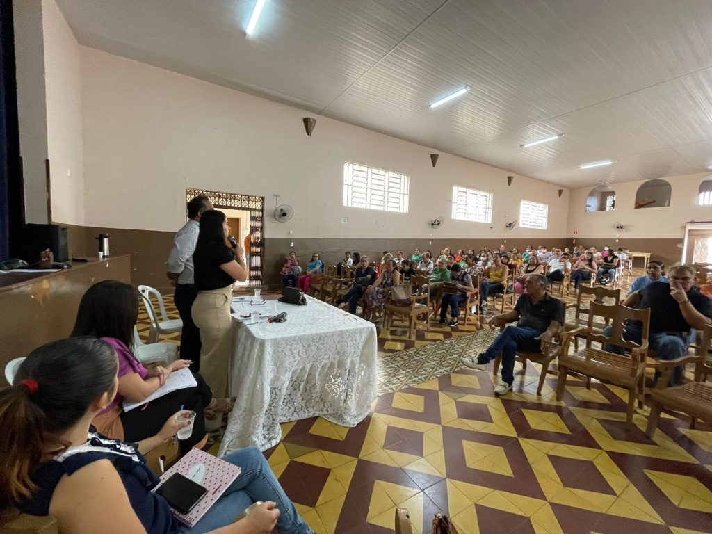 Barbalha: Secretária de Saúde se reúne com representantes do sindicato dos servidores municipais