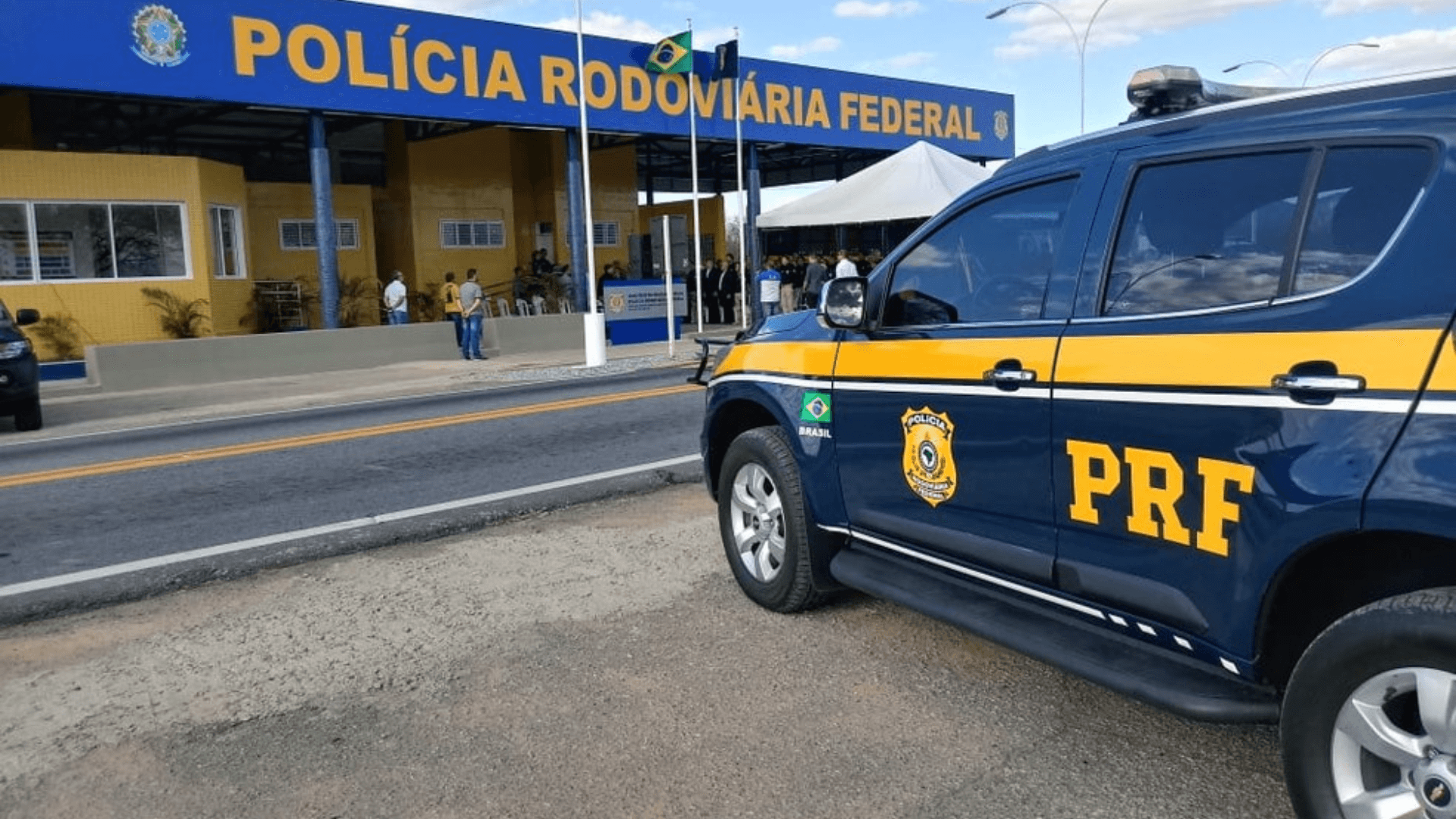 Governo determina suspensão de perfis da PF e PRF após pedido de vaquinha para Bolsonaro