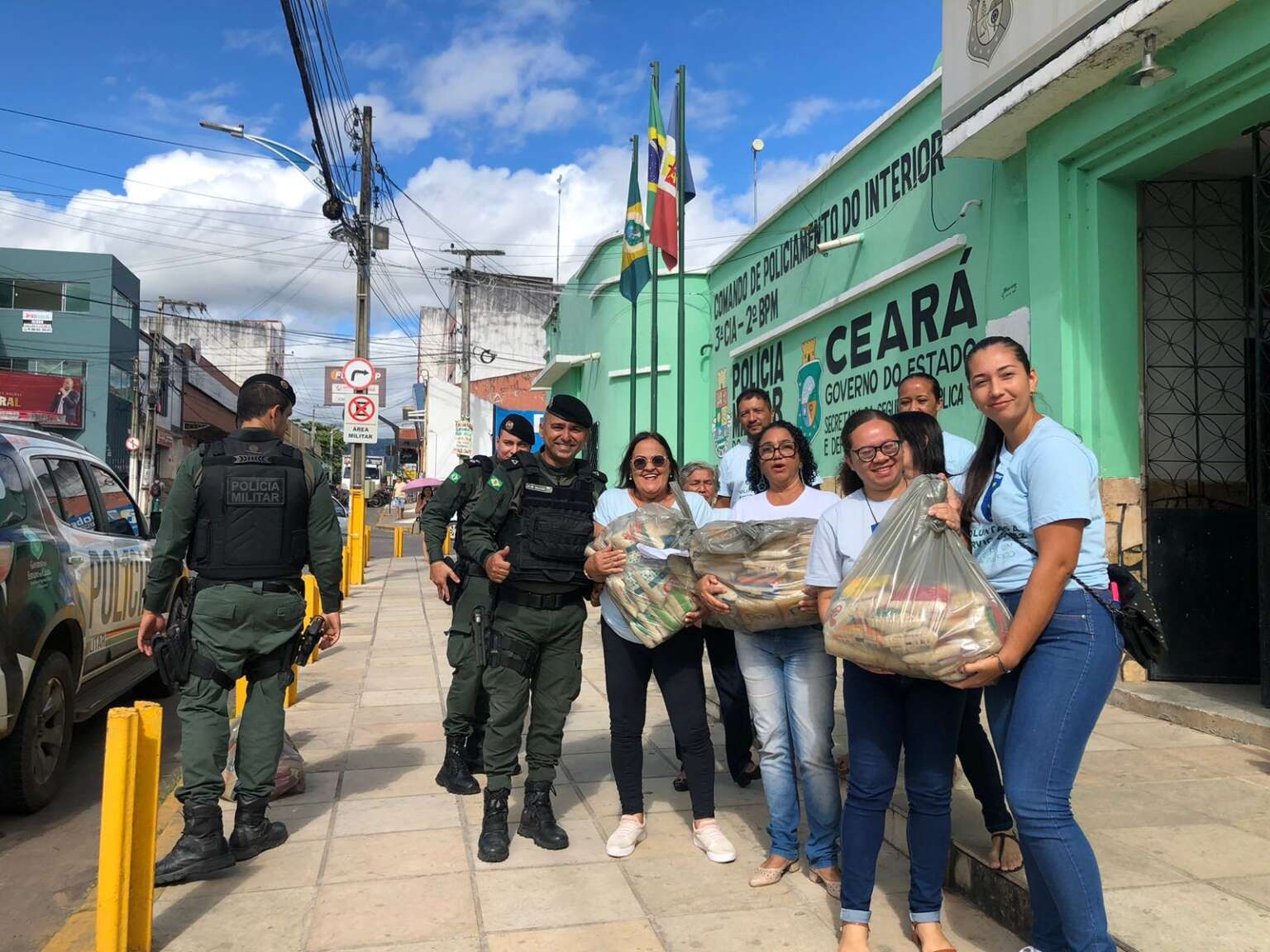 Ação solidária da Polícia Militar destina alimentos a instituições filantrópicas do Crajubar