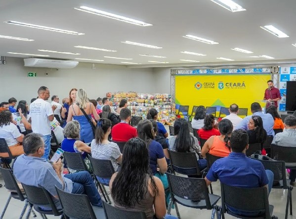 Entidades sociais são beneficiadas com 6 toneladas de alimentos em Crato e na região, através do Ceará Sem Fome
