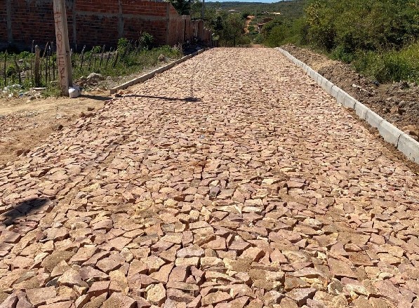 Programa Caminhos do Crato já pavimentou mais de 530 ruas e avenidas do Município
