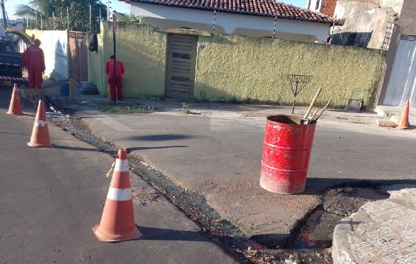 Seinfra do Crato realiza manutenção em ruas do Lameiro e do Novo Crato