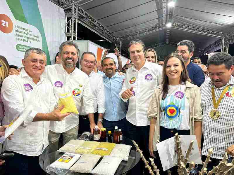 Abertura da Expocrato reúne maiores nomes da política cearense