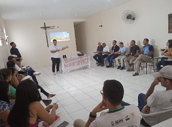 No crato, comunidades das Batateiras e do entorno recebem penúltima audiência da LOA