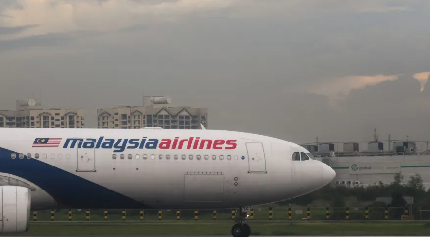 Incidente durante voo obriga avião da Malaysia a retornar a aeroporto de Sydney; homem é preso