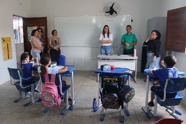 Juazeiro implanta primeira sala de Educação Bilíngue de surdos do interior do Ceará