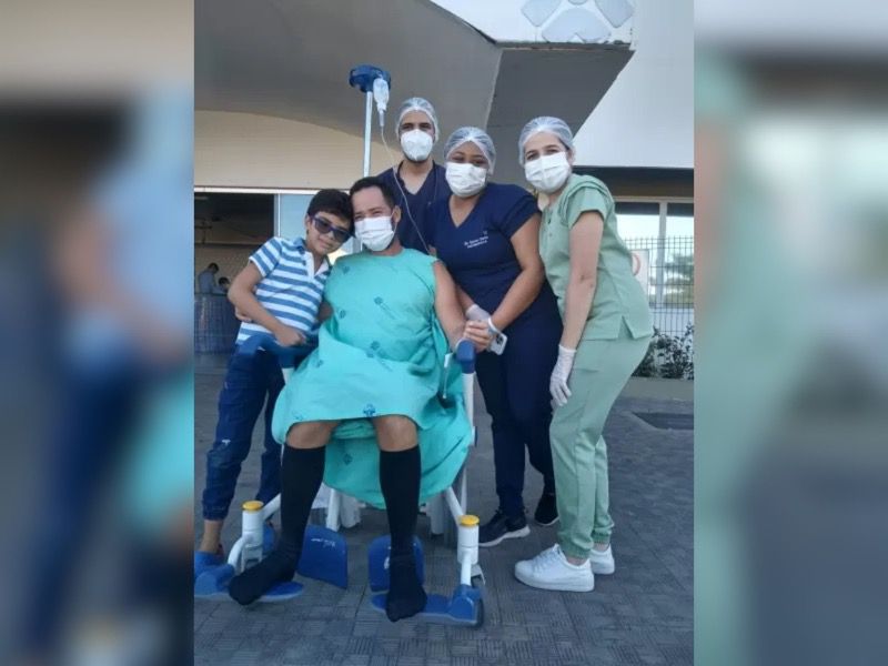 “Não vou desistir, vou buscar 1% de chance para que eu possa andar”, diz homem atingido por aparelho de academia