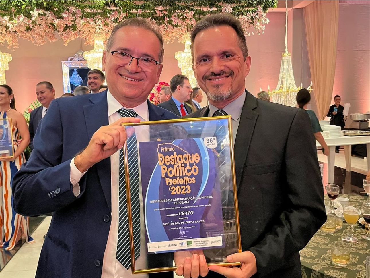 Zé Ailton é premiado entre os melhores prefeitos do Ceará