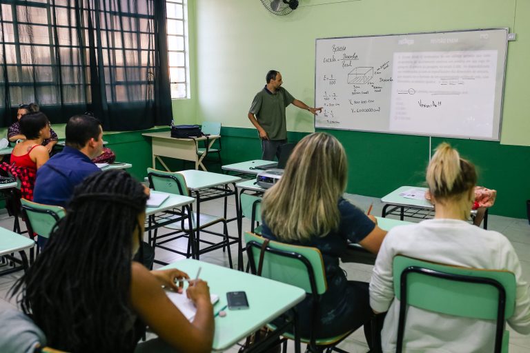 Câmara dos Deputados aprova urgência para cinco propostas da área educacional