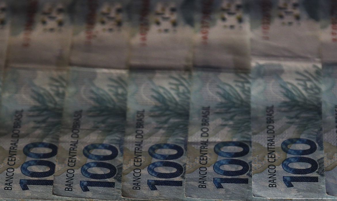 Poupança tem saída de R$ 15,4 bilhões em 2024