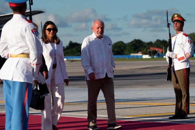 Lula participa de encontro do G77 e se reúne com presidente de Cuba