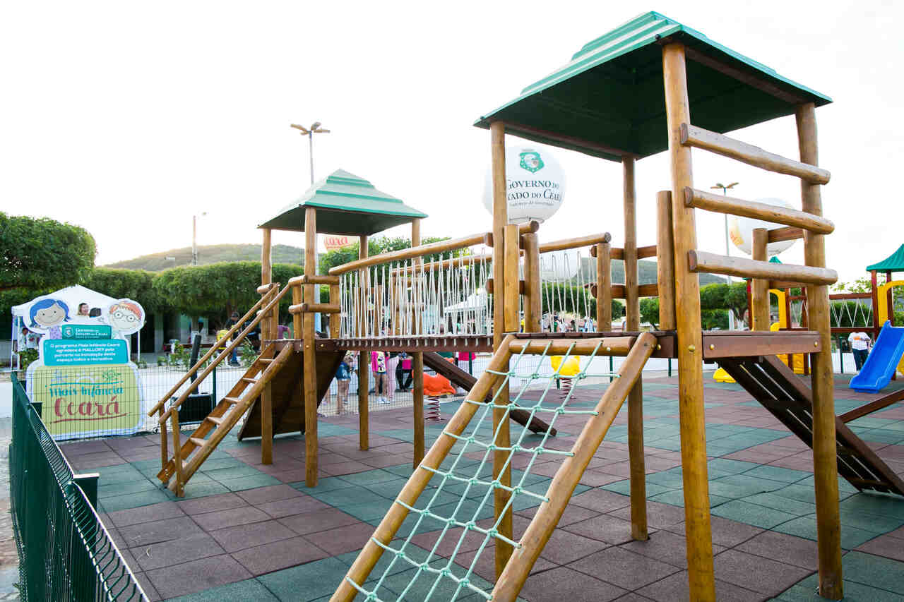 Caririaçu ganha Centro de Educação Infantil (CEI) e brinquedopraça com academia ao ar livre
