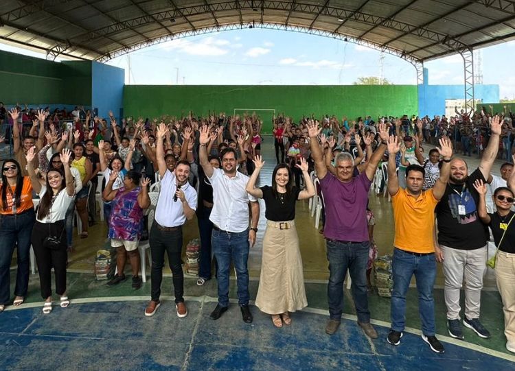 Campos Sales: Prefeitura distribui 400 cestas básicas para famílias carentes