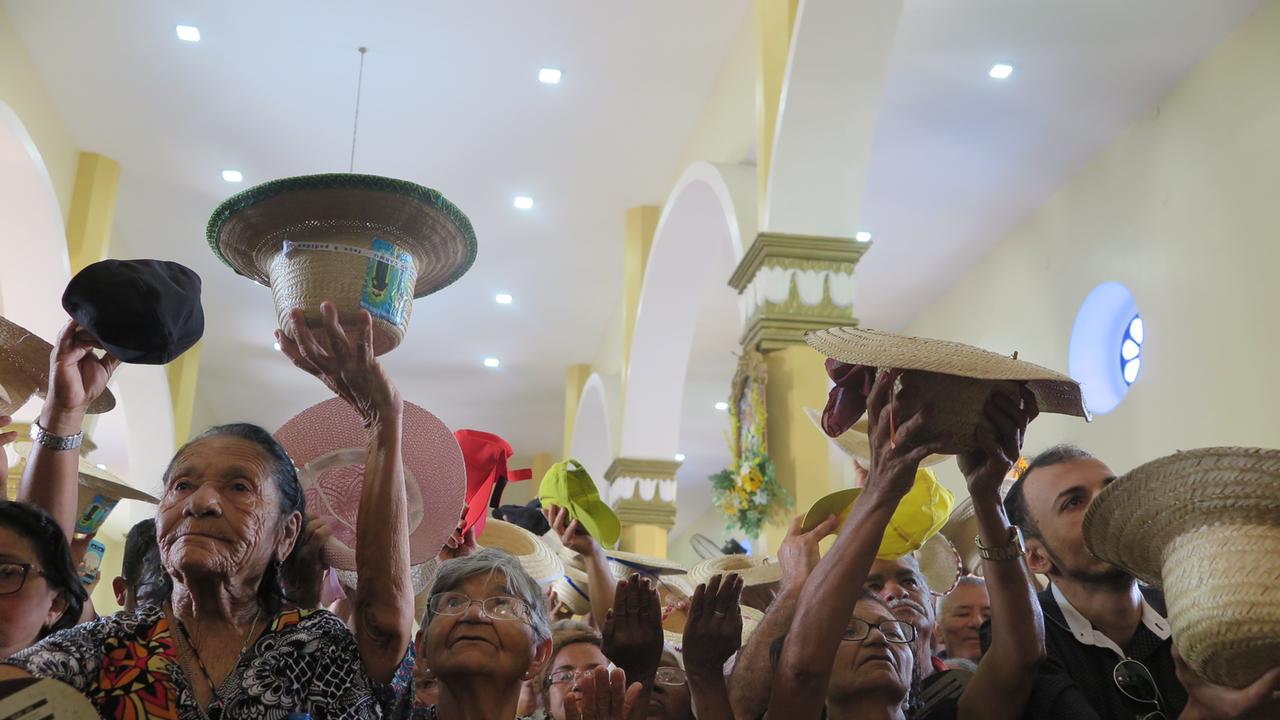 Dia de Nossa Senhora das Dores conta com bênção do chapéu e procissão em Juazeiro do Norte