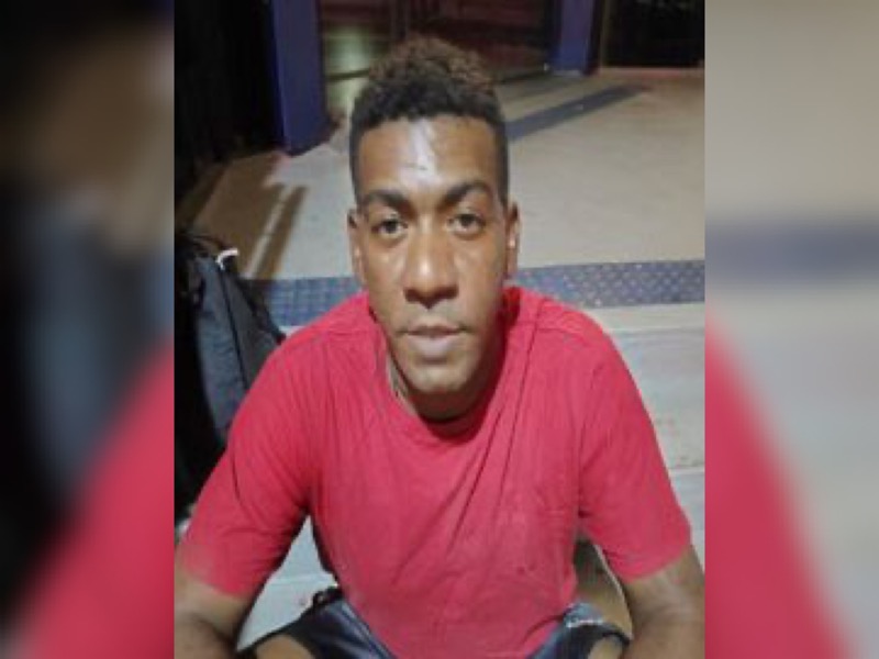 Ex-presidiário de alta periculosidade é preso portando faca em praça pública no Crato