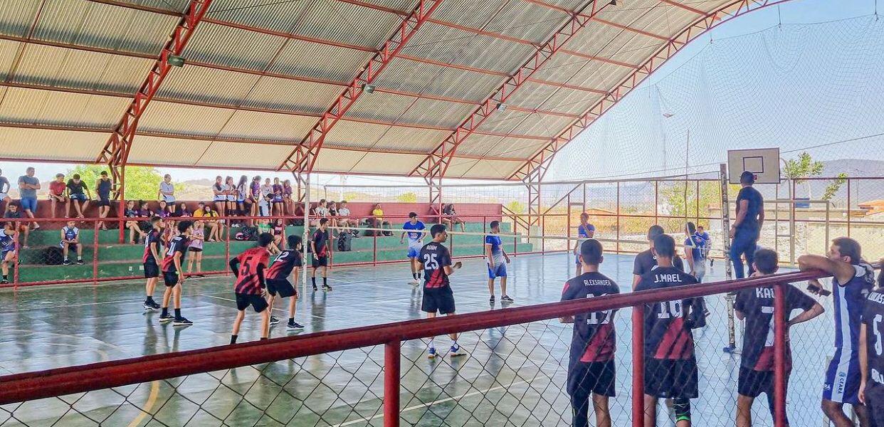 Farias Brito realiza primeiro campeonato de vôlei da história do município