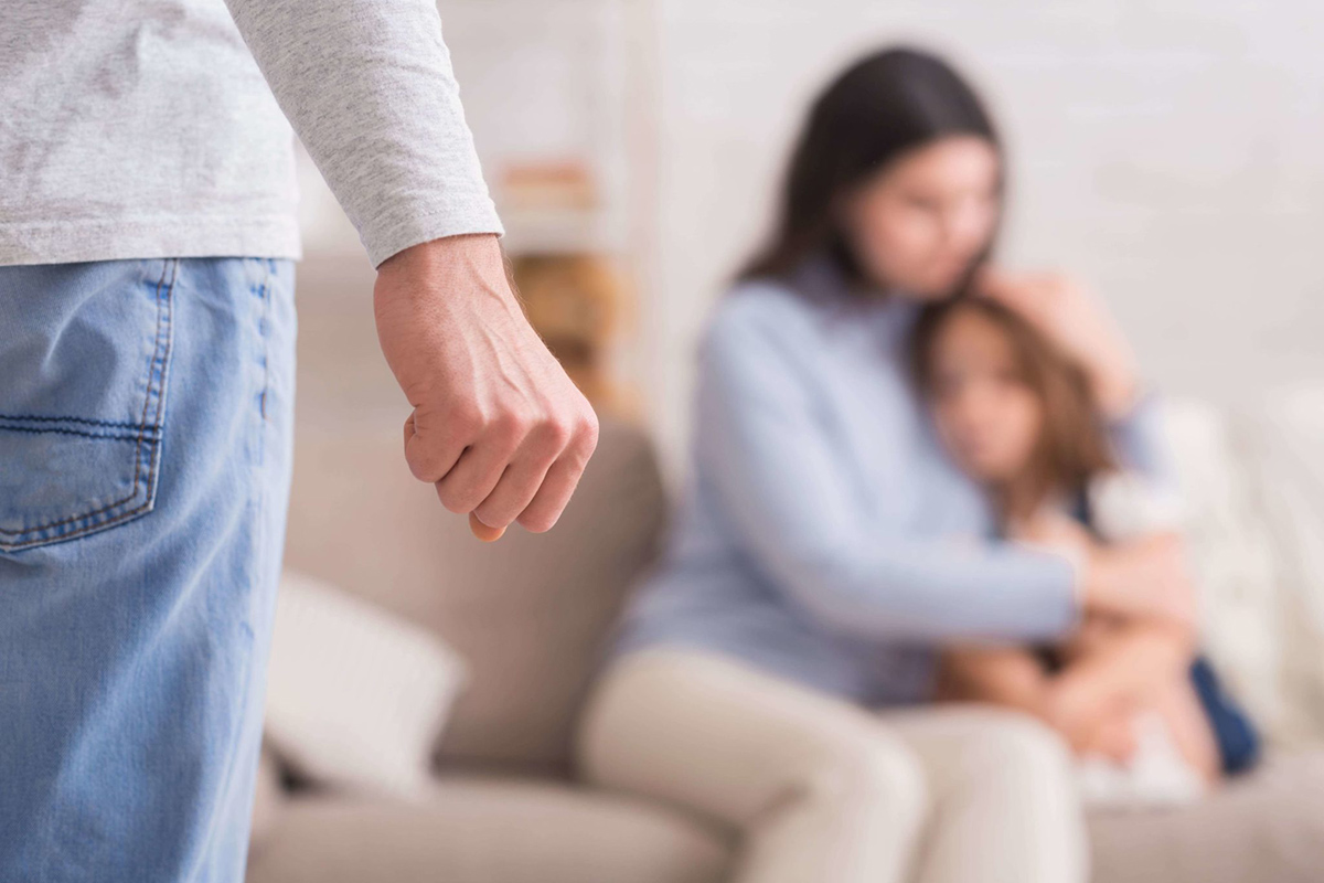 Comissão aprova aumento de pena para lesão corporal contra mulher, quando cometida na frente de crianças