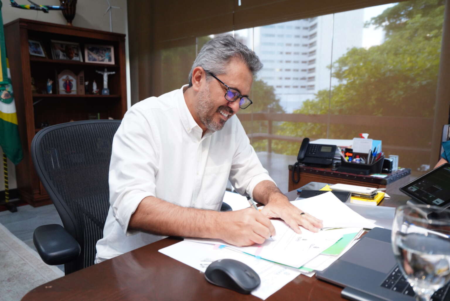 Governador Elmano envia à Assembleia mensagem para definir investimentos do PPA 2024-2027