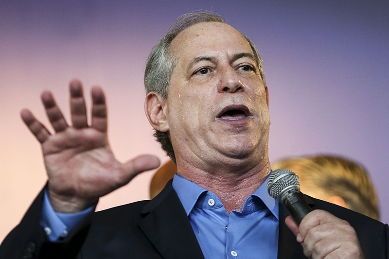 Ciro Gomes suspende palestra que realizaria nesta terça-feira em Juazeiro do Norte