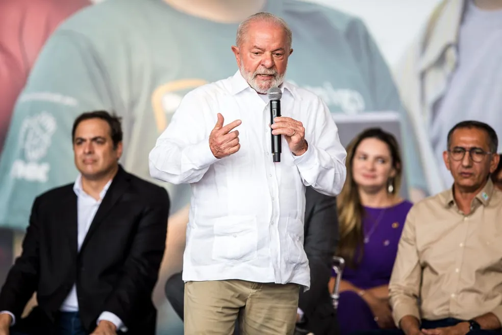 Lula cita juro alto e critica Campos Neto: ‘Se ele conversa com alguém, não é comigo’