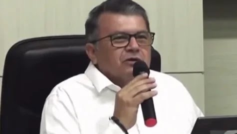 Vereador de Jucás sugere que pessoas com autismo se curem “na pêia” e “na chibatada”