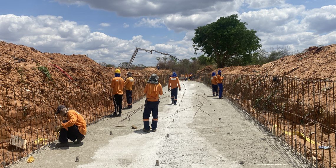 Em Barbalha, obras do canal da Bela Vista atingem 40% de conclusão