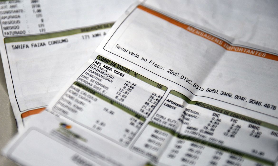 Quase 8 milhões de famílias não usam direito de desconto na energia elétrica