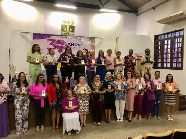 Conselho da Mulher Cratense celebra 30 anos com homenagens e entrega de comenda