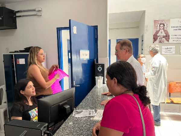 Prefeito do Crato realiza visitas às unidades de saúde para avaliar funcionamento e atendimento
