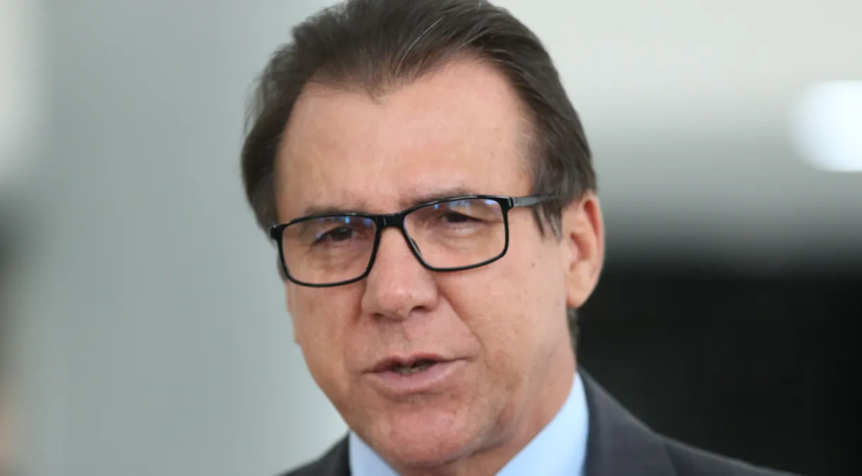 Luiz Marinho nega volta do imposto sindical, mas defende contribuição não obrigatória.