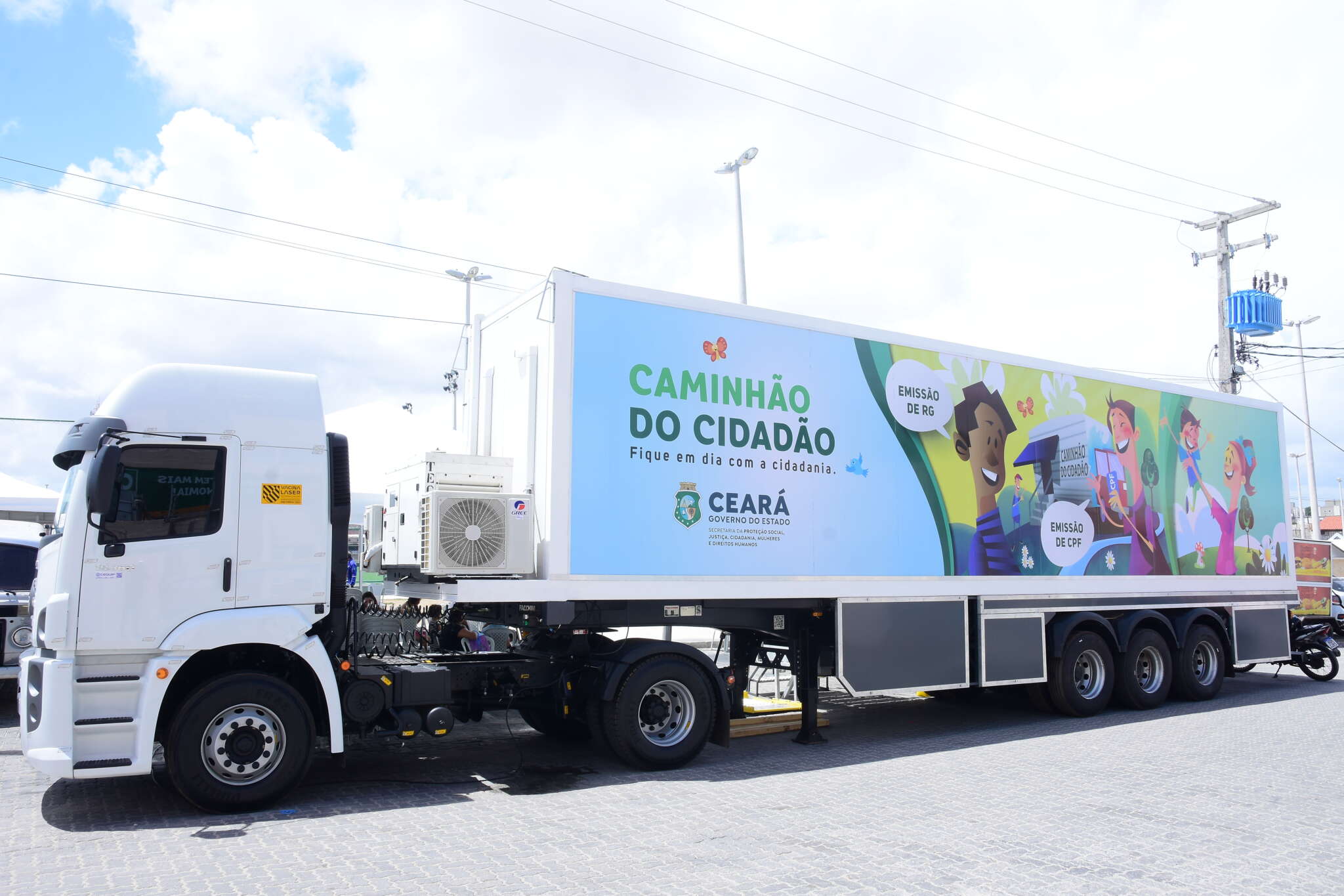 Caminhão do Cidadão estará em Crato nesta terça e quarta-feira