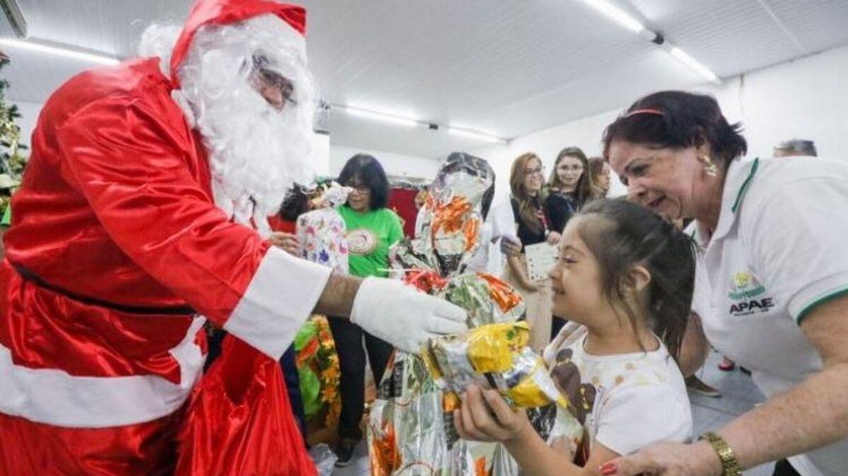 Está aberta a campanha “Papai Noel dos Correios” e público pode apadrinhar cartas