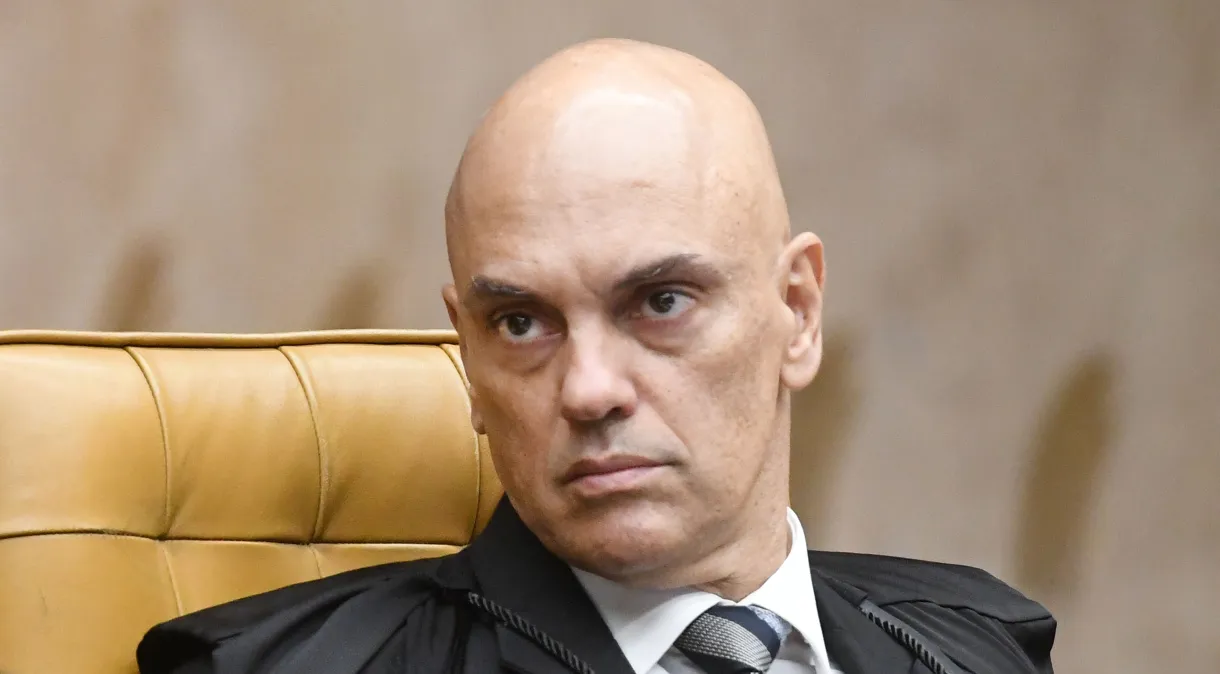 Ministros do STF defendem Moraes; oposição reúne assinaturas para impeachment