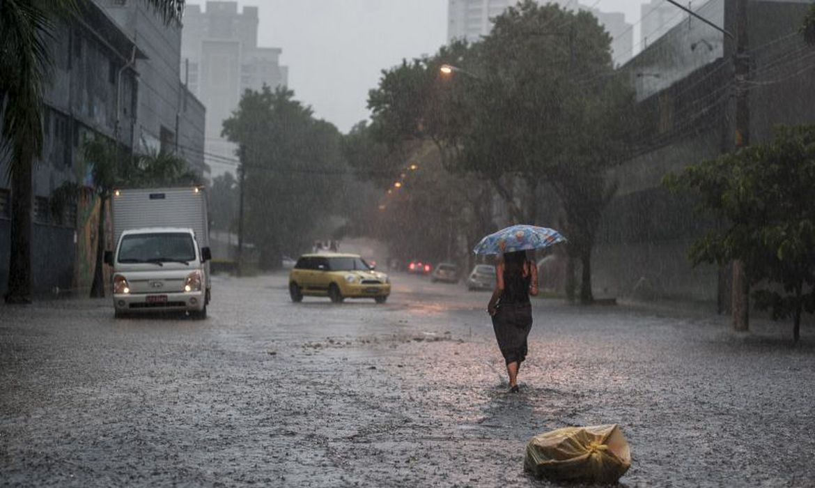 Brasil terá chuva no sul e sudeste, mas seca continua nas demais áreas