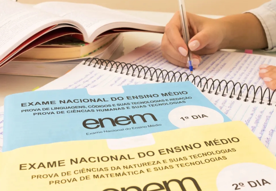 Quem se inscreveu no Enem 2024 tem até quarta-feira para pagar taxa