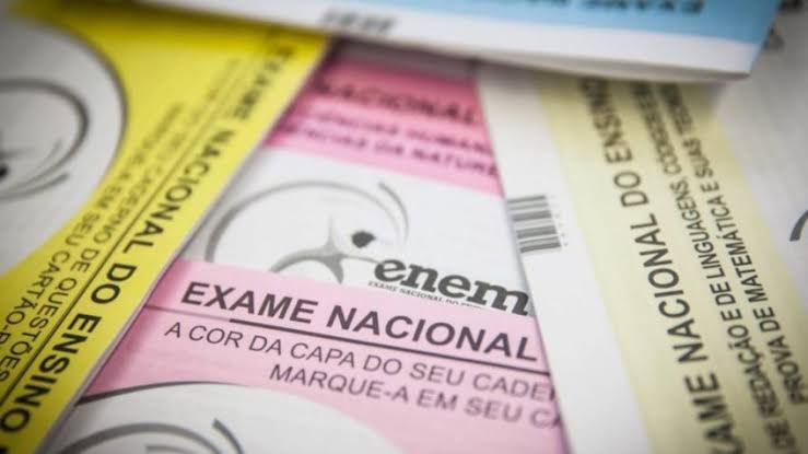 PF identifica oito pessoas que vazaram fotos das provas do Enem no primeiro dia