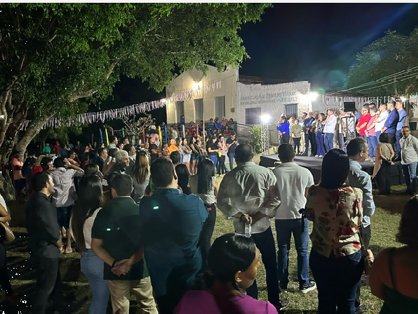 Prefeito Zé Ailton inaugura estrada do Valentim e anuncia novas obras no Crato